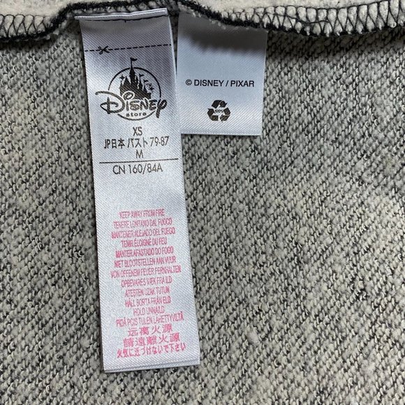 Disney Edna Mode Embroidered Faux Leather Sleeve Pullover Sweater Size XS Gray - Picture 11 of 12